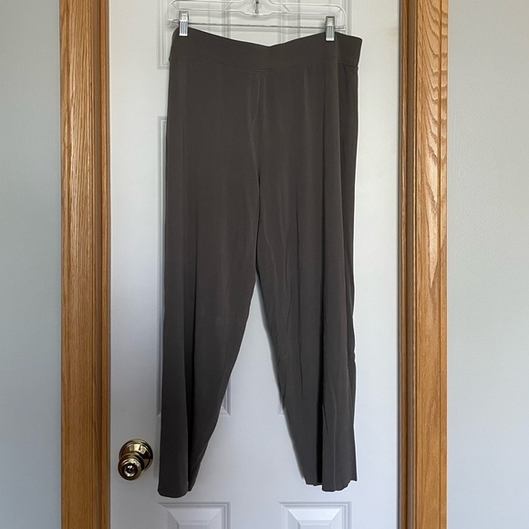 Eileen Fisher 100% Silk Double Layer Crop Pant in Fawn Size Large - Picture 1 of 9